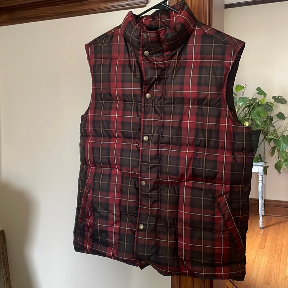 Lands’ End plaid puffer vest  M